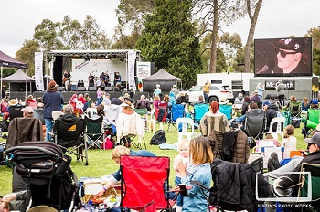 Photo: Justin's Photo Works Gundaroo Music Festival 2017